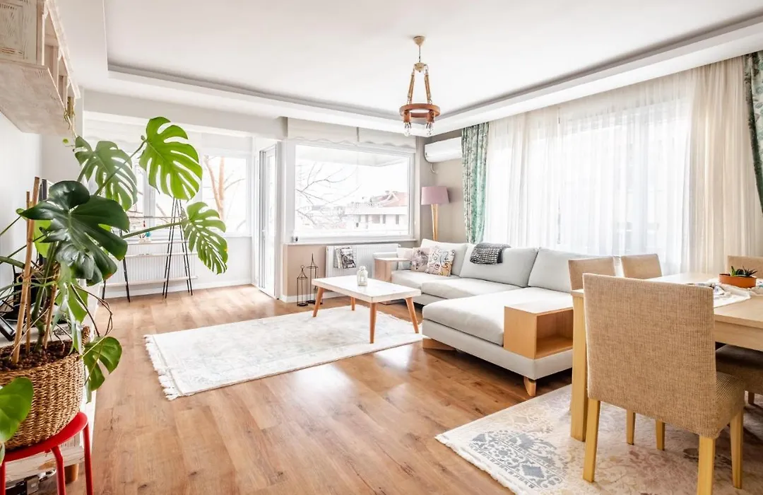 Апартаменты Vibrant Flat With Balcony In Maltepe *